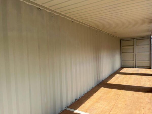 12-5-768x576 Contentor marítimo High Cube de 40 pés com 4 portas laterais – Usado