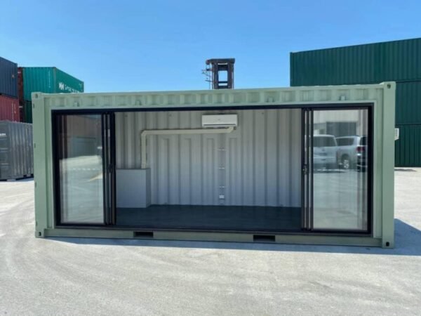 3-38-768x576 Contentor de escritório de 6 metros com janela lateral