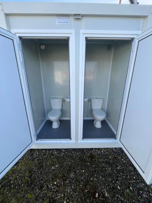 Módulo sanitário para sanita dupla