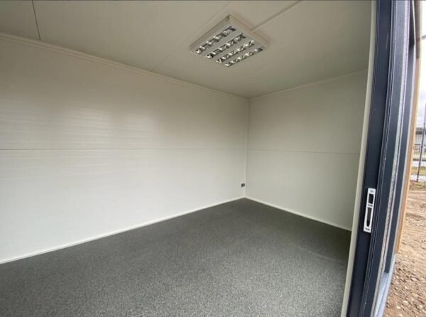 Contentor comercial “Linz”