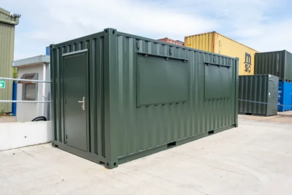 876453456707-768x512 (1) Contentorde 20 pés com escotilha de serviço dupla