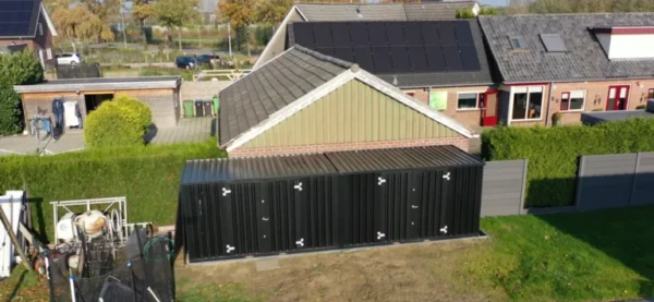 Conteneur-Demontable-Standard-8-x-2-m-–-Noir-RAL-9005-3-768x354 Contentor desmontável padrão 8 x 2 m – Preto RAL 9005