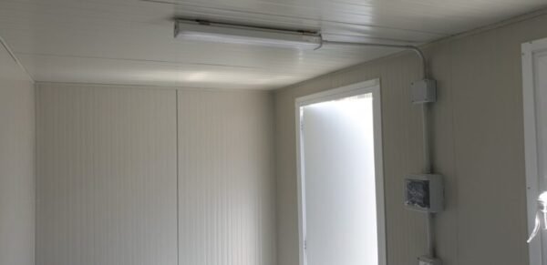 Monobloco 4×2 para utilização em escritório