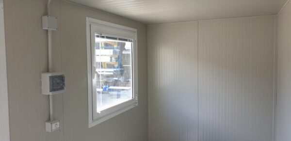 Monobloco 4×2 para utilização em escritório